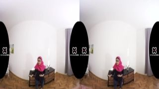VR Yasmeena Ali gives Tourist a Special Tour
